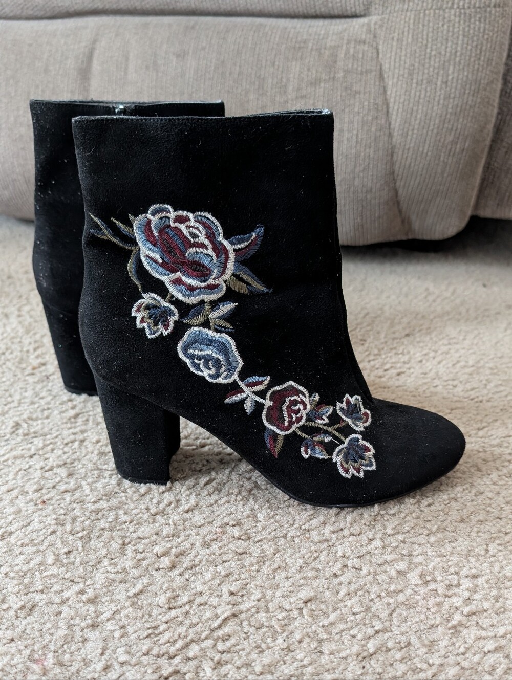 Hippie Laundry Darby Black Faux-suede Heeled Booties With Embroidered Flowers